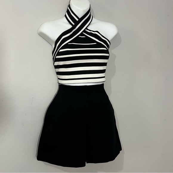 Spanx black shorts mid rise comfy stretchy mid length shorts casual everyday - Picture 10 of 11